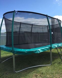 Батут Super Tramps Top Trampoline с защитной сетью (4,3 х 3 м)